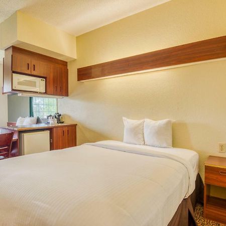 Trident Inn & Suites, Baton Rouge (Adults Only) Prairieville Bagian luar foto