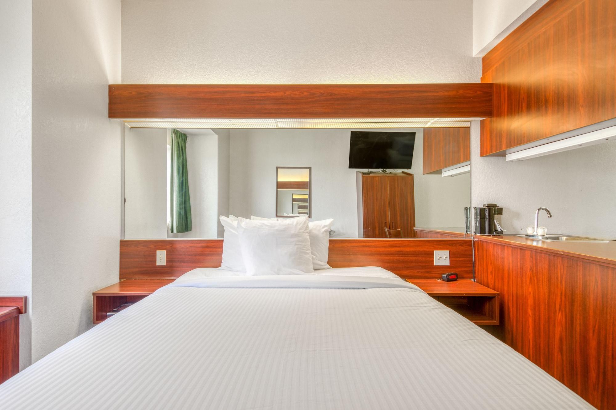 Trident Inn & Suites, Baton Rouge (Adults Only) Prairieville Bagian luar foto