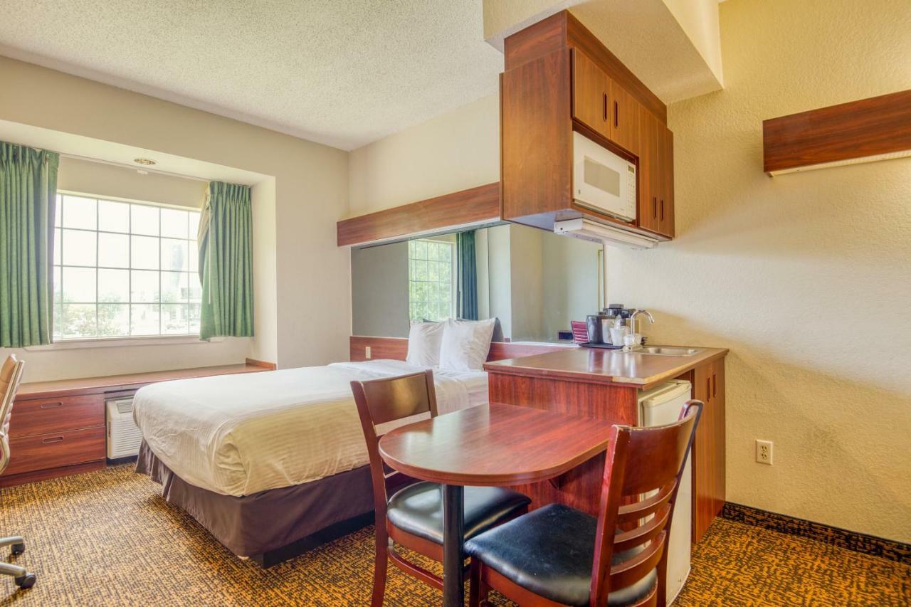 Trident Inn & Suites, Baton Rouge (Adults Only) Prairieville Bagian luar foto